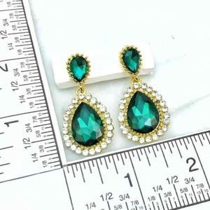 Cherryl's Jewelry - Green Crystal Rhinestone Occasion Earrings Cherryl's Jewelry - Green Crystal Rhinestone Occasion Earrings